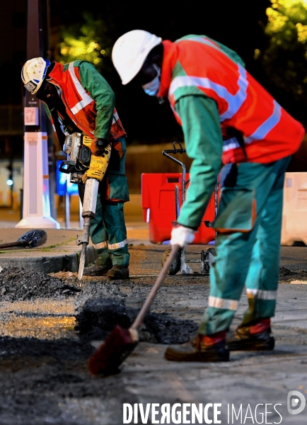 Réfection de la chaussée boulevard du montparnasse à Paris