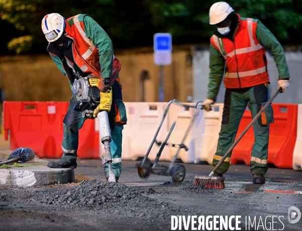 Réfection de la chaussée boulevard du montparnasse à Paris