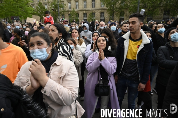 Manifestation interdite en soutien à la Palestine, à Paris. Demonstration for the Palestinians in Paris.