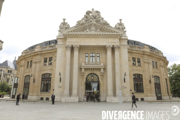 Ouverture de la bourse du commerce, nouveau musee de francois pinault