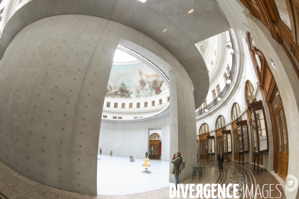 Ouverture de la bourse du commerce, nouveau musee de francois pinault