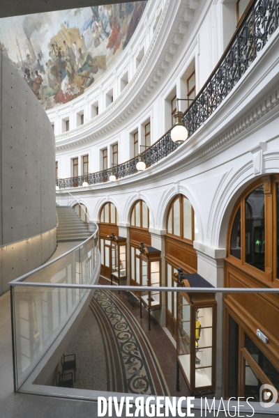 Ouverture de la bourse du commerce, nouveau musee de francois pinault