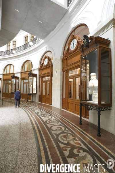 Ouverture de la bourse du commerce, nouveau musee de francois pinault