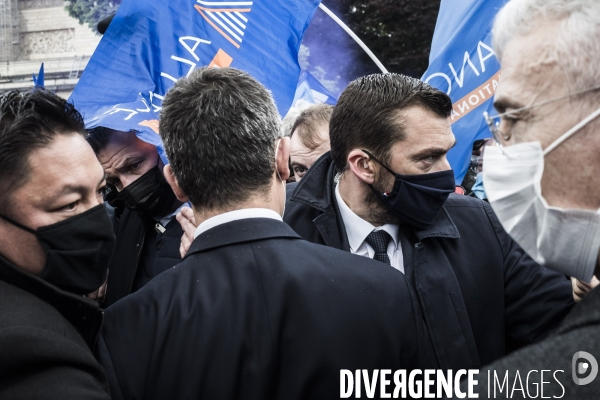 Rassemblement à l appel des syndicats de police.