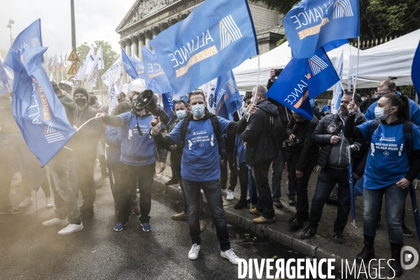 Rassemblement à l appel des syndicats de police.