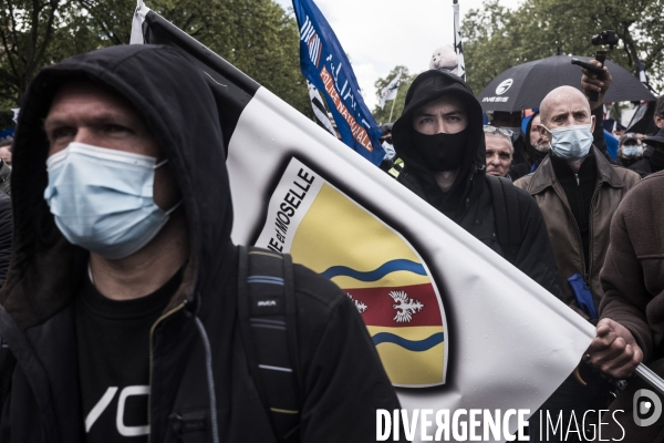 Rassemblement à l appel des syndicats de police.