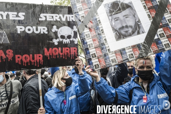 Rassemblement à l appel des syndicats de police.