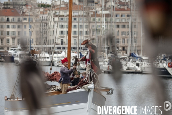 La Flottille des Pirates du Plastique à Marseille 