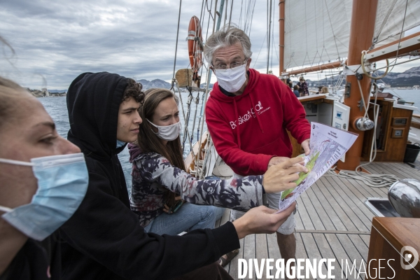 La Flottille des Pirates du Plastique à Marseille 