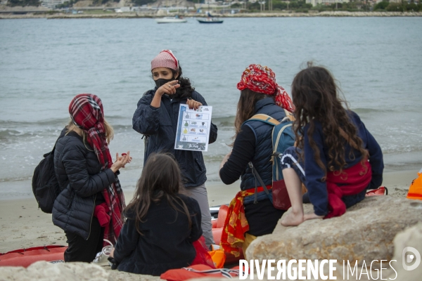 La Flottille des Pirates du Plastique à Marseille 