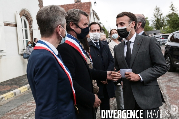 Emmanuel macron - deplacement dans l aube