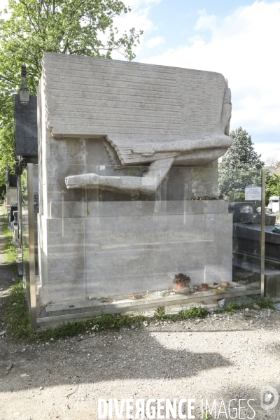 Personnalites du pere lachaise et rites divers