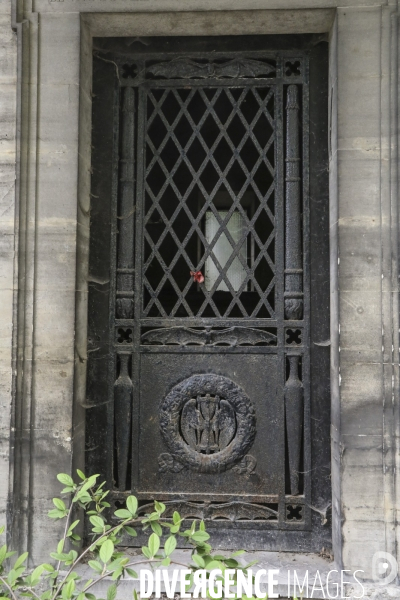 Pratiques vampire au pere lachaise