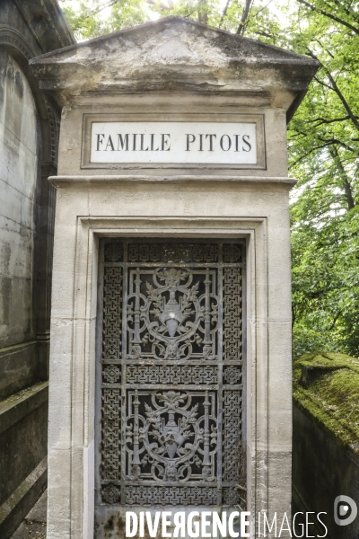 Pratiques vampire au pere lachaise