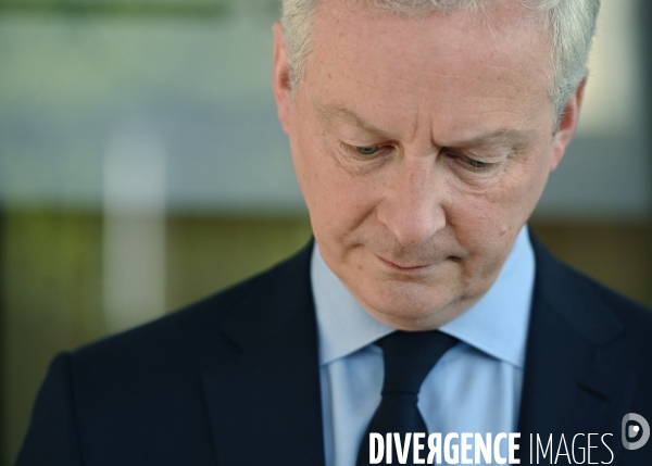 Bruno le Maire visite le Groupe RAFAUT spécialiste en équipements aéronautiques.