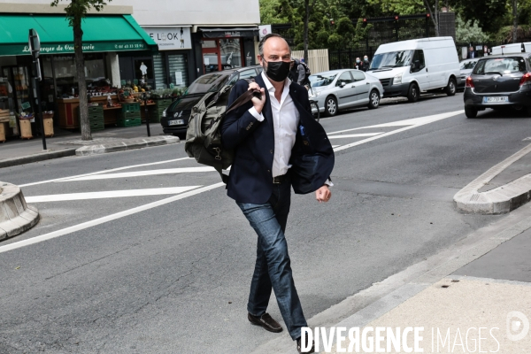 Edouard philippe et gilles boyer - seance de dedicaces a courbevoie