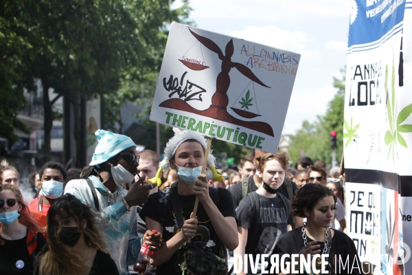 Cannaparade 2021 à Paris