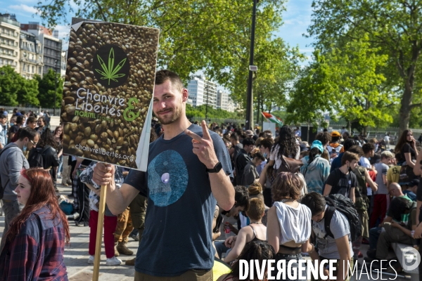 Cana Parade pour la légalisation