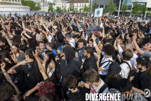 Cana Parade pour la légalisation