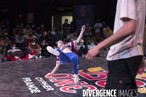 Battle - Red Bull BC One Cypher France B-Girls et B-Boys