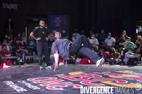 Battle - Red Bull BC One Cypher France B-Girls et B-Boys