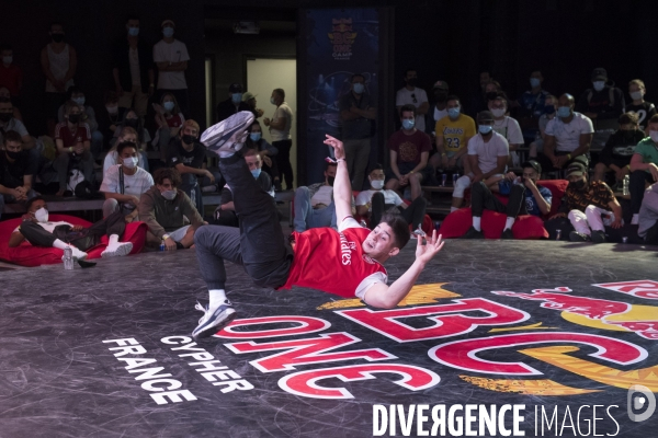 Battle - Red Bull BC One Cypher France B-Girls et B-Boys