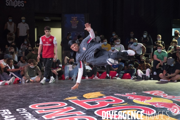 Battle - Red Bull BC One Cypher France B-Girls et B-Boys