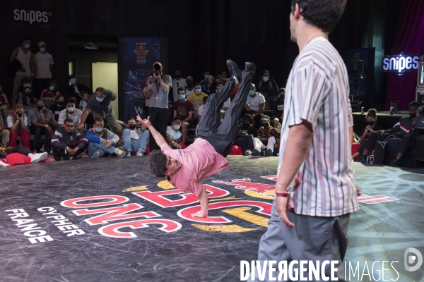 Battle - Red Bull BC One Cypher France B-Girls et B-Boys