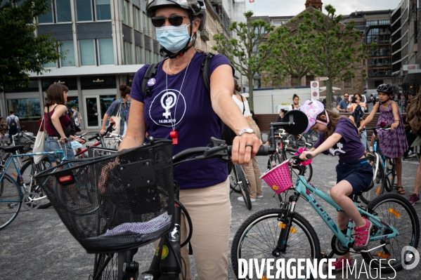 Appel à la grève féministe du 14 juin, à vélo - Genève