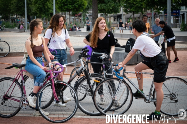 Appel à la grève féministe du 14 juin, à vélo - Genève