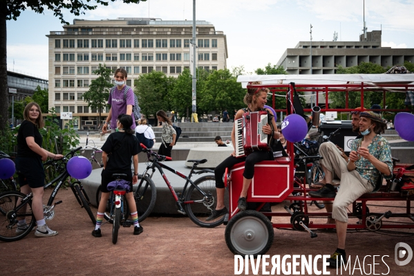 Appel à la grève féministe du 14 juin, à vélo - Genève