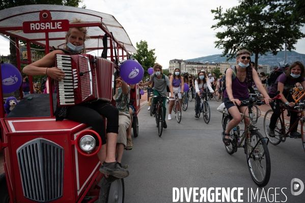 Appel à la grève féministe du 14 juin, à vélo - Genève