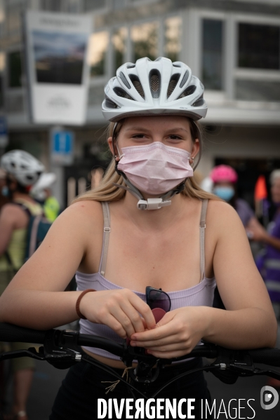 Appel à la grève féministe du 14 juin, à vélo - Genève