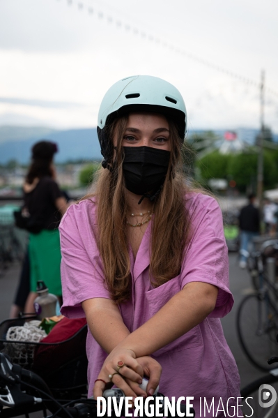 Appel à la grève féministe du 14 juin, à vélo - Genève