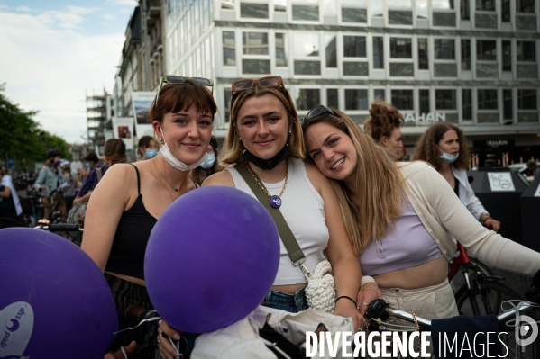 Appel à la grève féministe du 14 juin, à vélo - Genève