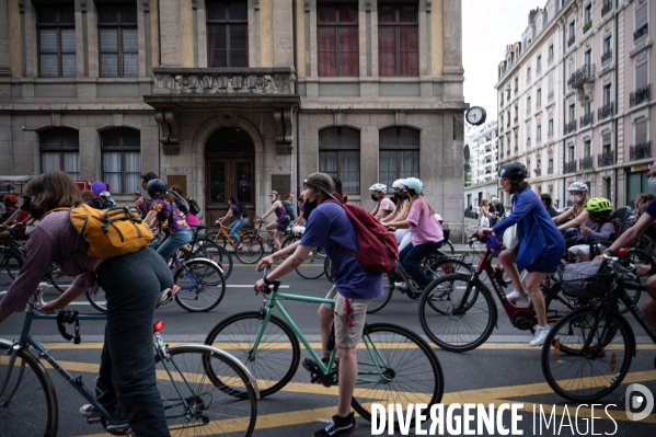 Appel à la grève féministe du 14 juin, à vélo - Genève