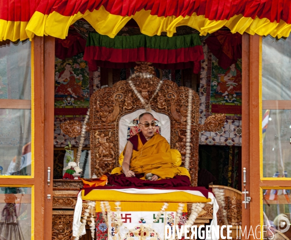 Le Dalai Lama lors d un  au Zanskar