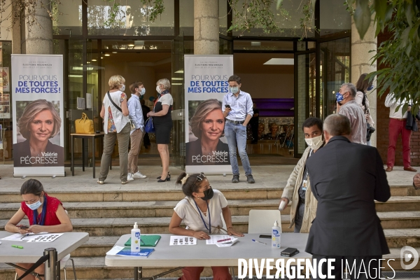 Valerie Pecresse, premier meeting physique regionales 2021