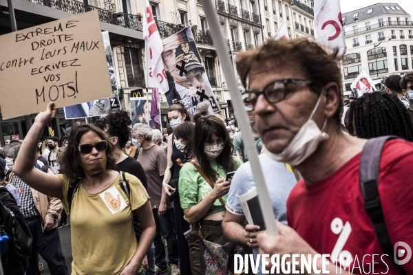 Marche des libertés contre les idées d extrême droite.