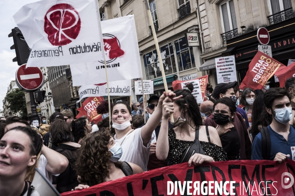 Marche des libertés contre les idées d extrême droite.