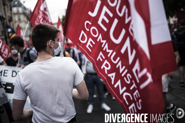 Marche des libertés contre les idées d extrême droite.