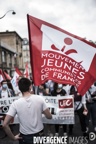 Marche des libertés contre les idées d extrême droite.