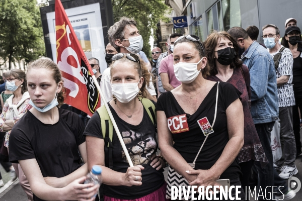 Marche des libertés contre les idées d extrême droite.