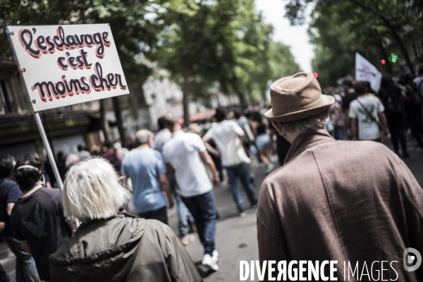 Marche des libertés contre les idées d extrême droite.