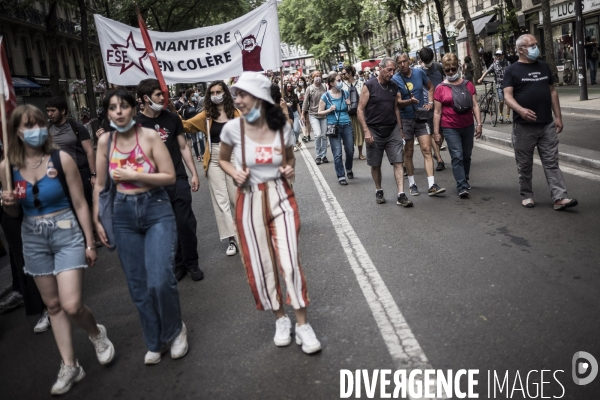 Marche des libertés contre les idées d extrême droite.