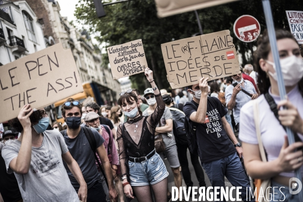 Marche des libertés contre les idées d extrême droite.