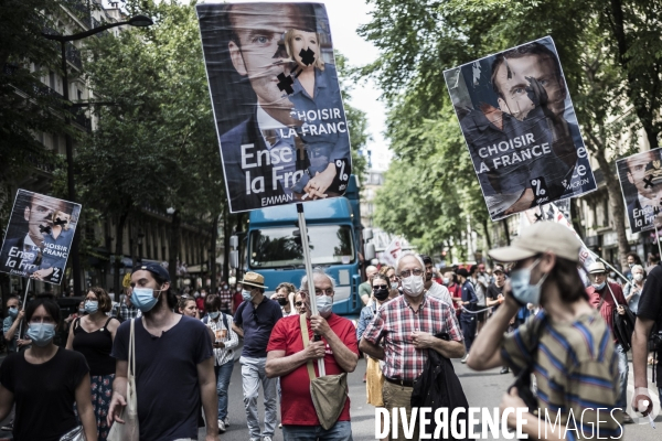 Marche des libertés contre les idées d extrême droite.