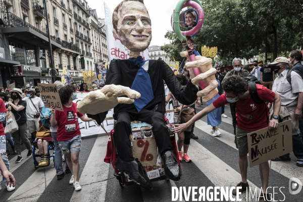 Marche des libertés contre les idées d extrême droite.