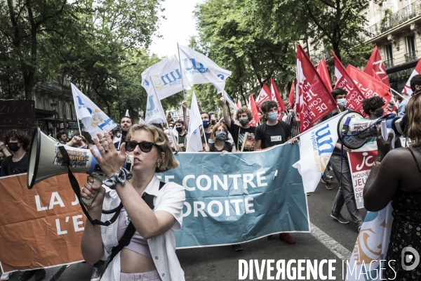 Marche des libertés contre les idées d extrême droite.