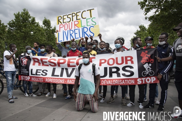 Rassemblement pour le respect des livreurs